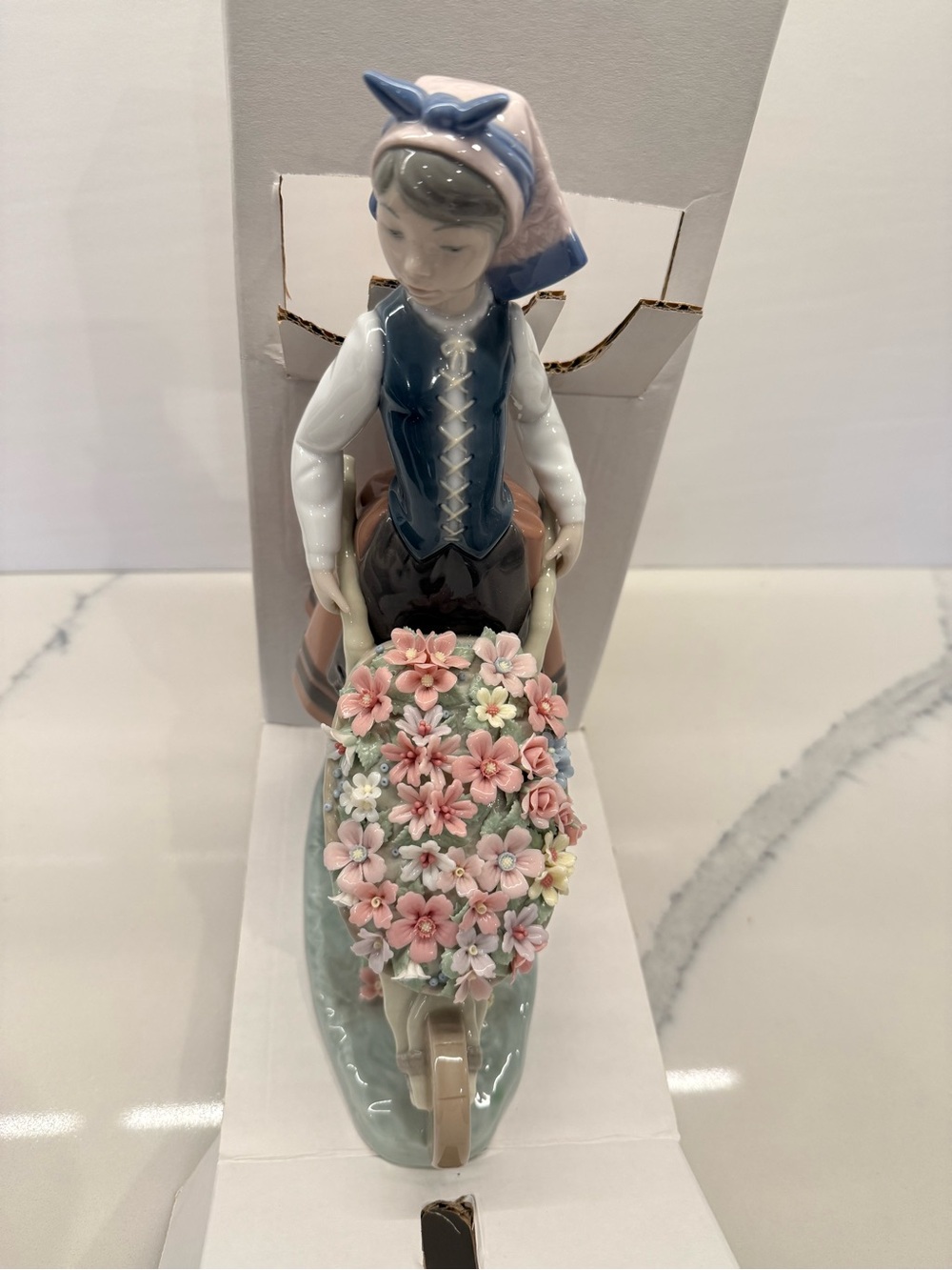 Lladro A Barrel of Blossoms #1419 - Picture 7 of 13